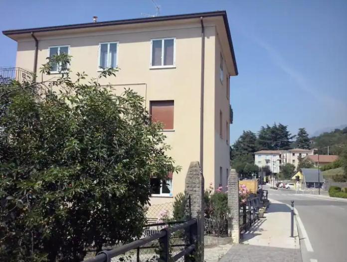 Warm, Nice & Amazing Lake-View Apartment San Zeno di Montagna Esterno foto